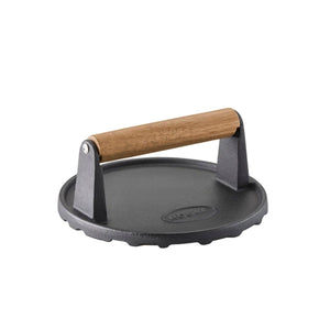 Grillpresse Støpejern/valnøtt - tre 17,7 x 7,5 cm - Lindas Dekor