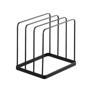 Stativ i svart metall med silikonføtter for stabil kjøkkenoppbevaring