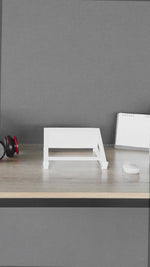 Stativ for laptop/nettbrett hvit