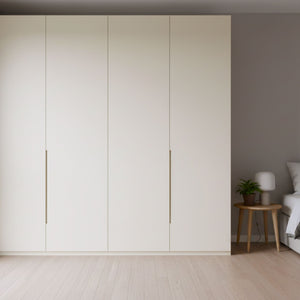 Kremfarget matt selvklebende folie til garderobeskap – forny skapdører uten maling