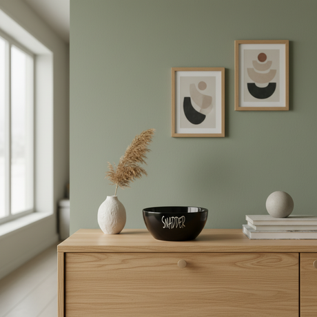 Sort dekorbolle "Snadder" – stilren interiørdetalj