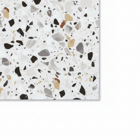 Nærbilde av Sirocco Soft Terrazzo med hvit bunn og terrazzo spetter i grått, sort og beige. - Lindas dekor