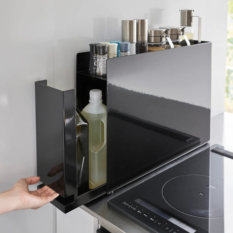 Uttrekkbar krydderløsning til benk med ekstra oppbevaring på toppen