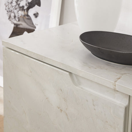 Selvklebende marmorfolie hvit matt til kjøkken og bad
