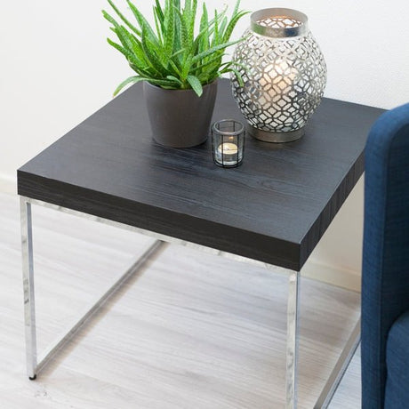 Sort kontaktplast med glossy finish og malt treverk-mønster, ekstra tykk for enkel montering