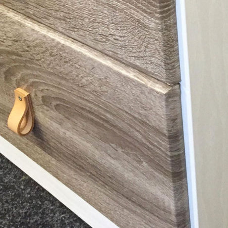 Sonoma Eike Trøffel på bord – sjokoladetoner som passer til kalde og varme farger
